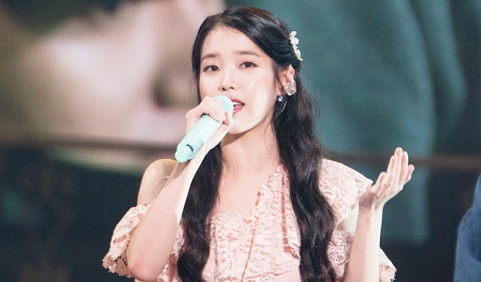 그동안 남몰래 사비 들여 후배들에게 작업실 ‘공짜’로 제공해왔던 아이유