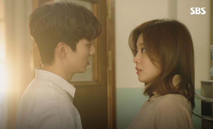 교실에서 조보아에게 짜릿한 키스 시도하는 ‘복수’ 유승호