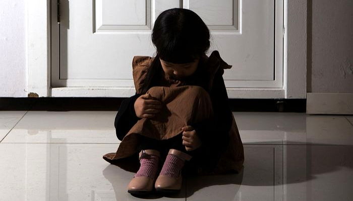 4살 딸 화장실에 가둬 죽이고는 “큰딸이 때렸다”며 죄 뒤집어 씌우려한 엄마