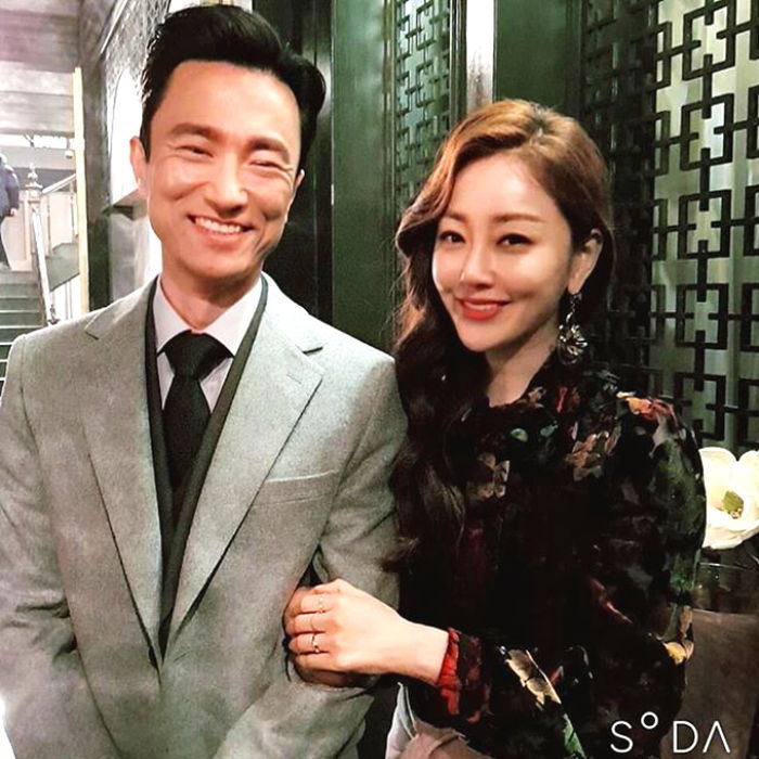 “웃기는 건 양보 못해”···‘SKY 캐슬’ 개그 담당의 다정한 투샷