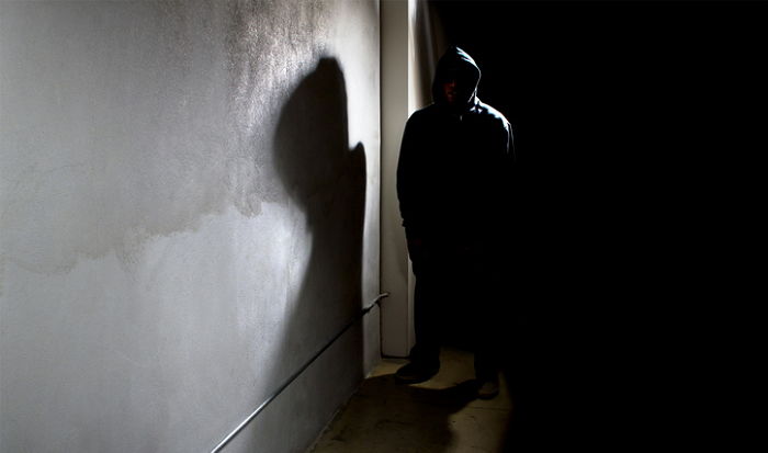 인도네시아로 일하러 간 한국인이 ‘흉기’에 찔린 채 발견됐다