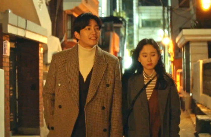 19년 친구 사이 정리하고 연애 시작한 여사친♥남사친의 세상 달달한 키스