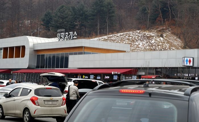 오늘(25일)부터 전국 모든 고속도로 휴게시설서 ‘무료 와이파이’ 쓸 수 있다