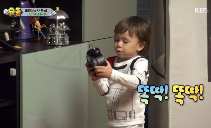 외출해야 하는데 더 놀고 싶었던 ‘장꾸’ 윌리엄이 선택한 ‘세젤귀’ 방법