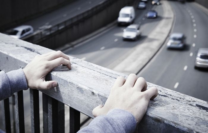 전자발찌 찬 채 서해대교서 투신해 숨진 40대 남성