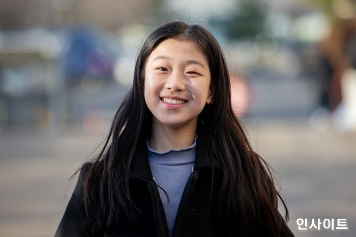 꽉 묶었던 머리 풀자 언니들 못지않게 ‘청순’한 ‘SKY 캐슬’ 예빈이