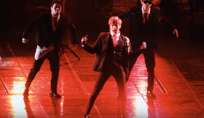 어제자 콘서트서 섹시하다고 난리난 강다니엘의 ‘비-레이니즘’ 커버 무대