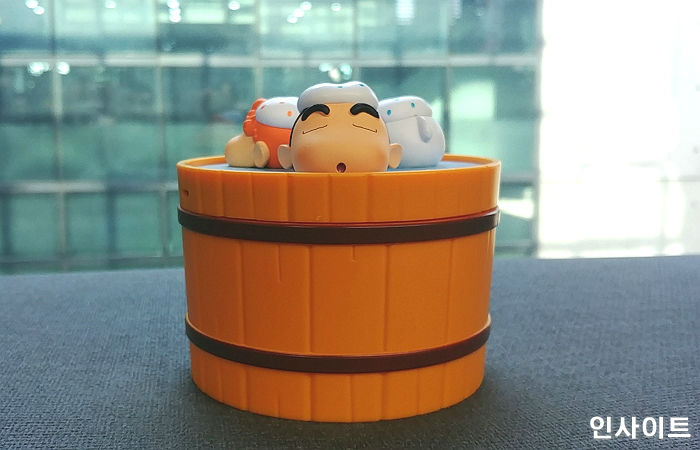 방에 놓고 틀면 ‘따뜻함’ 뿜어내는 짱구·짱아·흰둥이 ‘온천욕 가습기’