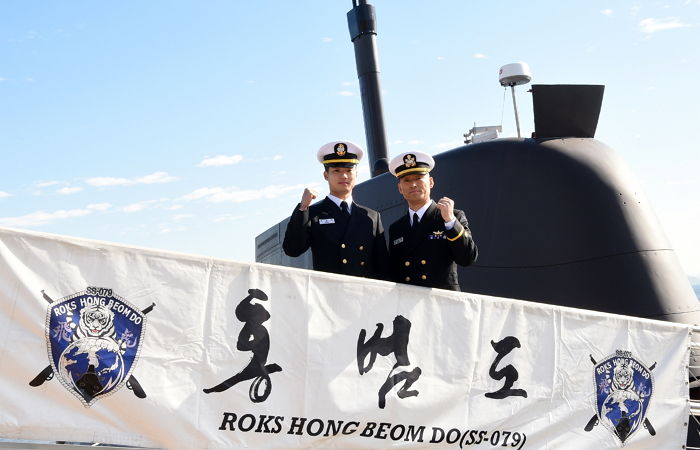 ‘잠수함’ 타고 싶어 해군 부사관 입대했는데 아버지 부대로 발령받은 아들