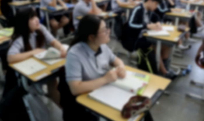 교육부 “가벼운 ‘학교폭력’ 가해 한 번은 학생부에 기록 안 남긴다”