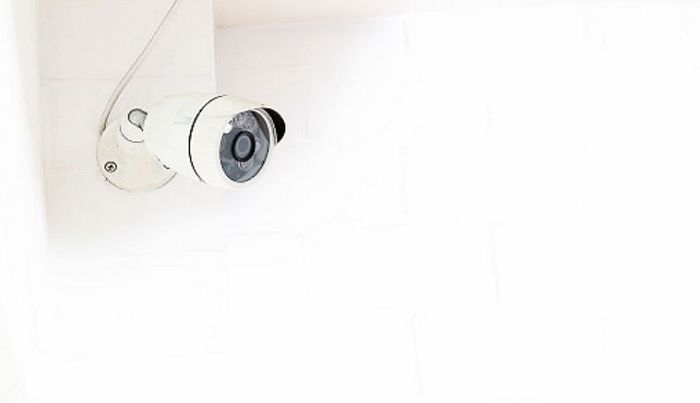 “직장서 아이들 보고 싶다”며 집에 ‘CCTV’ 설치하자는 남편