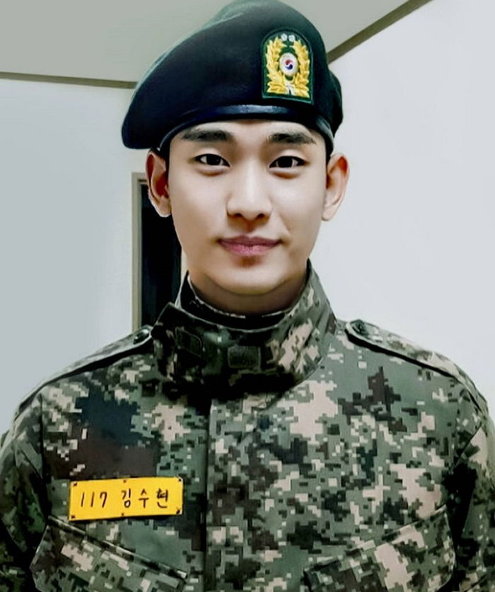 이승기 급으로 시간 멈춰있는 것 같은 ‘군 복무’ 스타