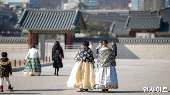 설날 연휴 사흘째인 오늘(4일) 콧물까지 얼 정도의 ‘강추위’ 시작된다