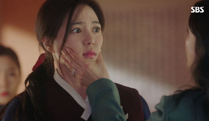 오는 6일(수) ‘황후의 품격’ 결방하고 영화 ‘너의 결혼식’ 방송한다