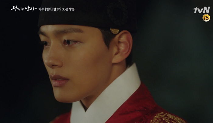 첫눈 맞으며 진하게 ‘첫 키스’한 ‘왕이 된 남자’ 여진구♥이세영