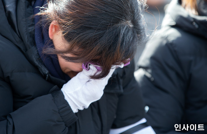 오열하는 故 김용균의 어머니. / 사진=박찬하 기자 chanha@