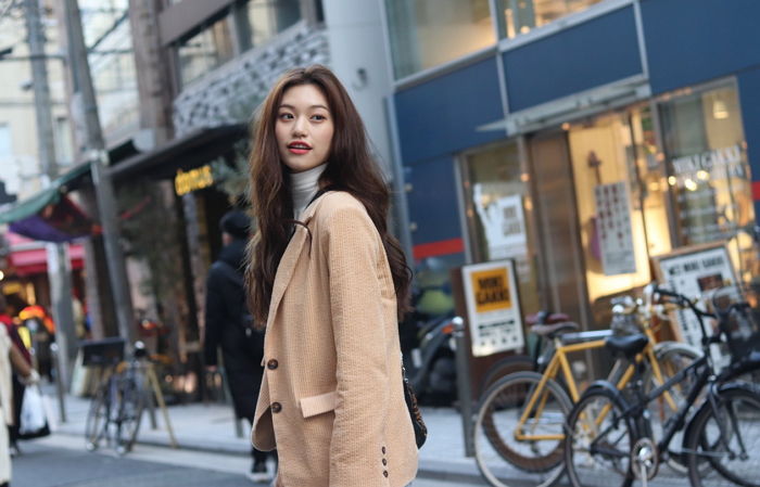 일본 여행서 역대급 ‘인형 미모’로 화보 장인 등극한 김도연