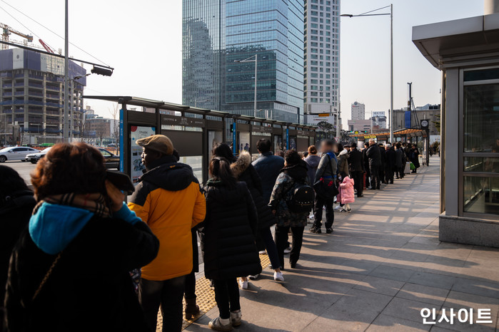 서울시 “승차 거부 택시회사 22곳 영업 제재···60일간 730대 운행 못 한다”