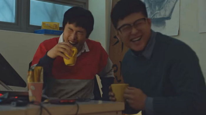 CF에서도 맨날 입는 옷 걸치고 등장한 ‘태어나서 사는 남자’ 기안84