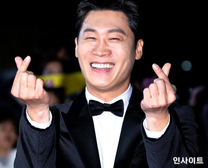 ‘극한직업’으로 천만 배우 등극하더니 ‘사바하’로 또 대박 조짐 보이는 진선규