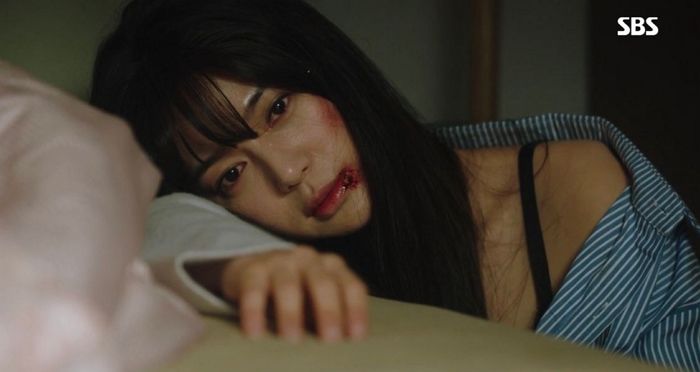 악녀인데 온갖 고문은 다 당해 최강 ‘짠내 캐릭터’라 불리는 ‘황후의 품격’ 이엘리야