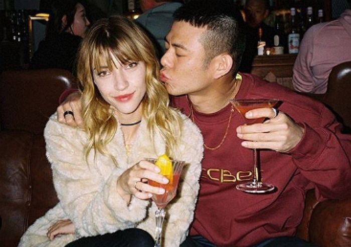 군대 제대하자마자 ‘10년짜리 여권’ 만들고 신난 빈지노