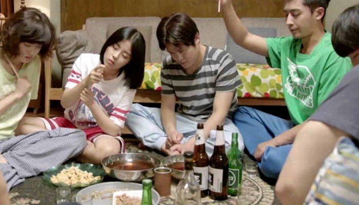 어색한 동기들과 하면 ‘10분’ 만에 절친 될 수 있는 ‘김치 술게임’