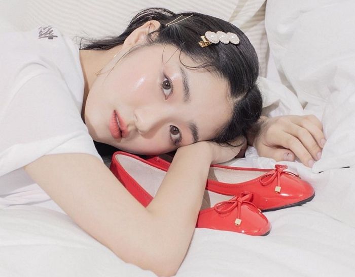 “공주 같다♥”···점점 더 예뻐지는 미모의 ‘마멜 공주’ 김혜윤 새 화보