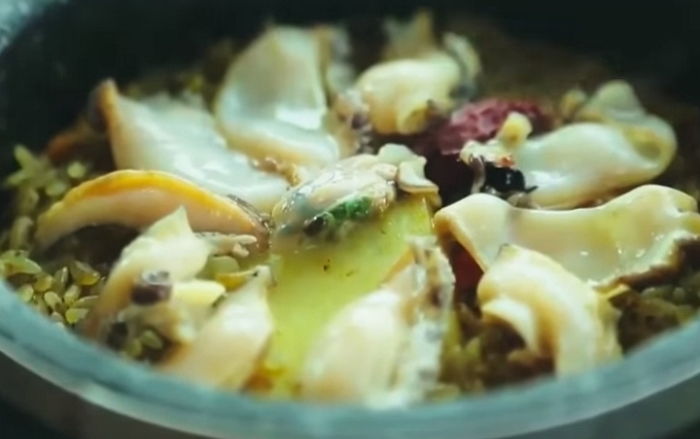 “내일(1일) 홈플러스 가면 꽉 찬 ‘통전복’ 단돈 ‘990원’에 살 수 있다”