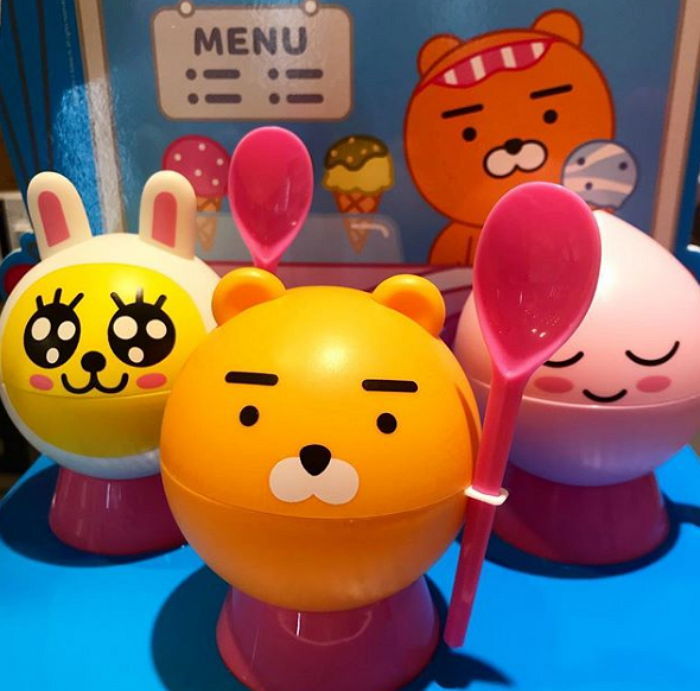 ‘앙증+깜찍’ 비주얼 폭발해 아이스크림 더 맛있어지는 ‘배라’ 카카오 프렌즈 토이 컵