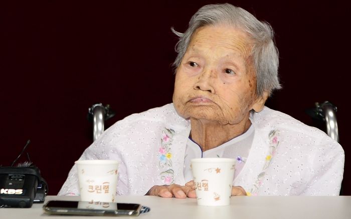 “오늘(2일) 돌아가신 위안부 피해자 할머니, 마지막 순간까지도 ‘수양딸’에게 시달렸다”