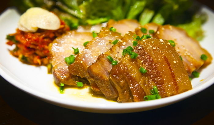 “고깃집에서 ‘먹다 남은 상추’ 가져가면 진상인가요?”