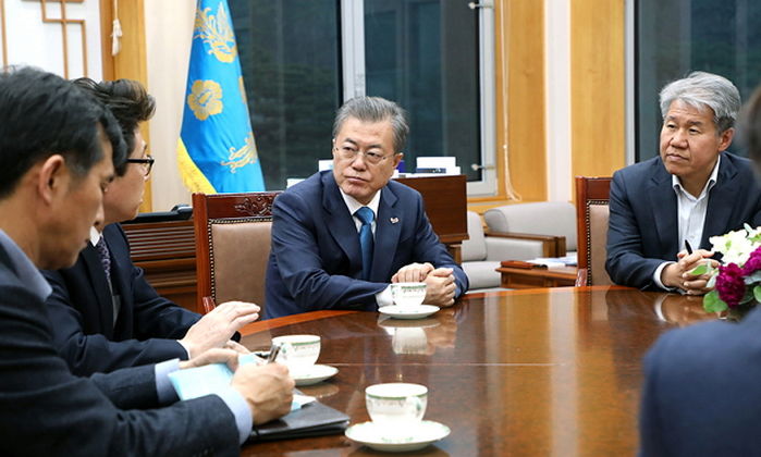 한반도 뒤덮은 최악의 미세먼지에 문재인 대통령이 내린 ‘긴급 지시’