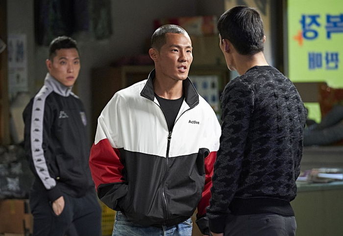 영화 ‘극한직업’ 촬영 당시 불타는 오피스텔 뛰어들어가 목숨 걸고 시민 구한 배우