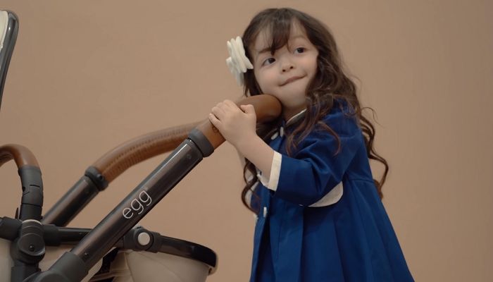 러블리함이 폭발하는 나은X건후의 광고 메이킹 영상