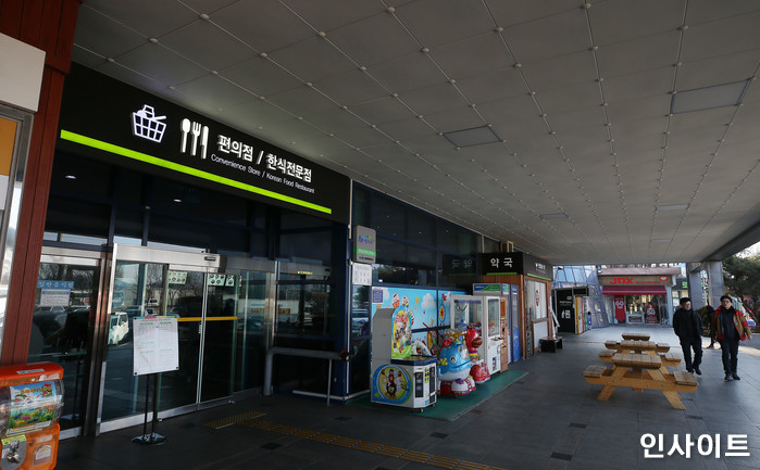 쓰레기 ‘20박스’ 휴게소에 버리고 간 S대학 학생들 해명에 ‘한국도로공사’가 밝힌 입장