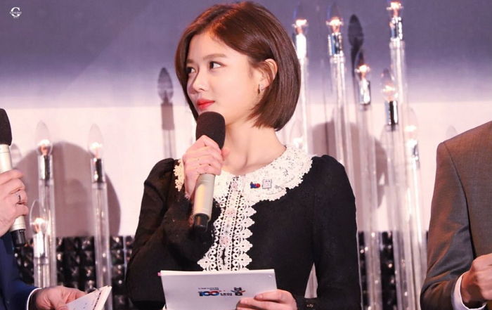 ‘21살’ 되고 더 예뻐진 김유정의 사랑스러운 일상 사진