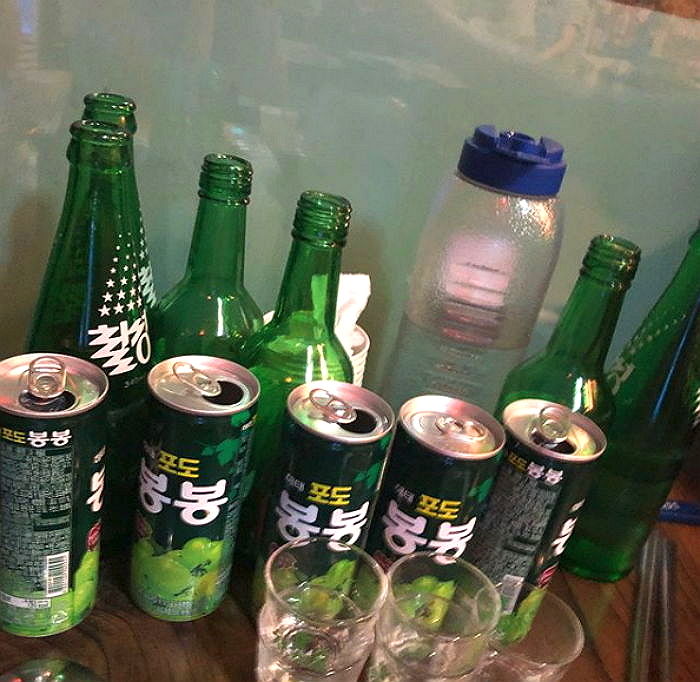 상큼 포도알 톡톡 씹혀 ‘알쓰’들도 술술 넘긴다는 황금비율 ‘스파클링 봉봉주’