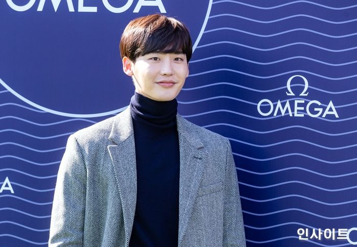 “잠시만 안녕”···오늘(8일) 사회복무요원으로 대체 복무 시작하는 이종석