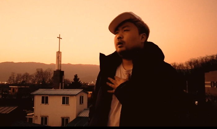 발라드 가수로 데뷔한 ‘지하철 2PM남’ 반전 근황