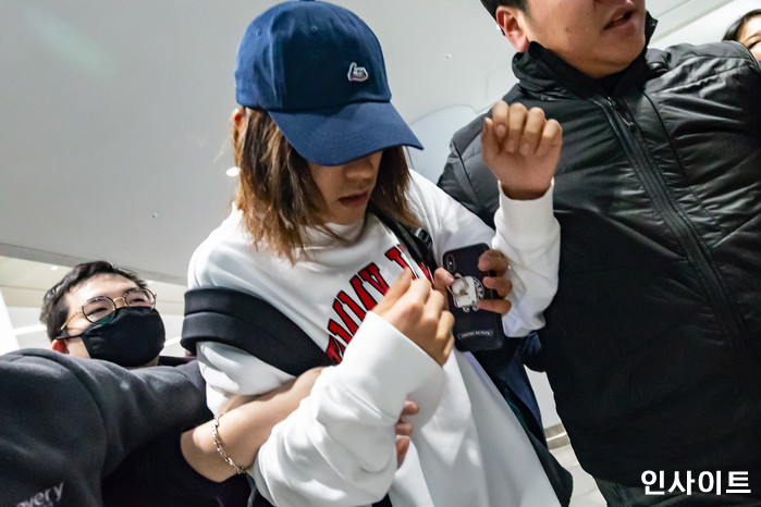 정준영 “모든 혐의 인정, 연예 활동 중단하고 조사에 성실히 임하겠다”