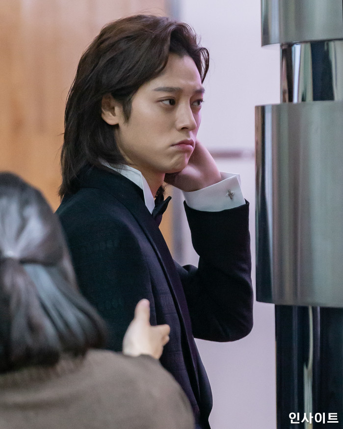 정준영이 22일 오후 서울 영등포구 여의도동 KBS 본관 시청자광장에서 열린 '2018 KBS 연예대상' 시상식에 참석해 레드카펫을 밟고 있다. / 사진=고대현 기자 daehyun@