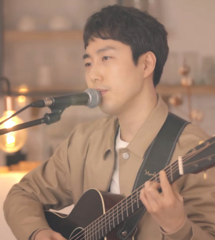 “아내가 예쁜데 더 예뻐지려 해”···신곡서도 아내 바보 면모 드러낸 ‘사랑꾼’ 장범준