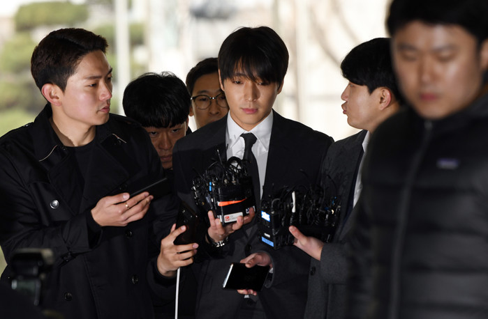 “수갑 차기 전 1천만원 준다고 했다”···음주운전 걸린 뒤 최종훈이 한 말