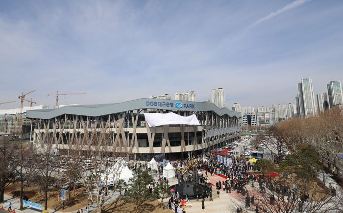 “한 번만” 거친 원정팀 서포터들도 미소 짓게 만든 대구FC 정승원의 한마디