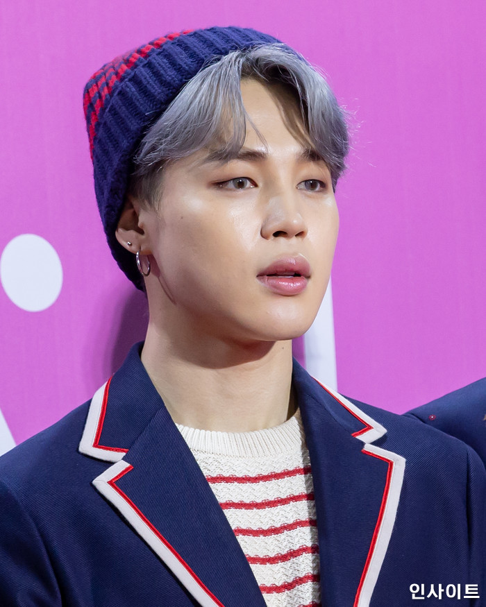 방탄소년단 지민이 1일 오후 서울 구로 고척 스카이돔에서 열린 '2018 멜론 뮤직 어워드'에 참석해 레드카펫을 밟고 있다. / 사진=고대현 기자 daehyun@