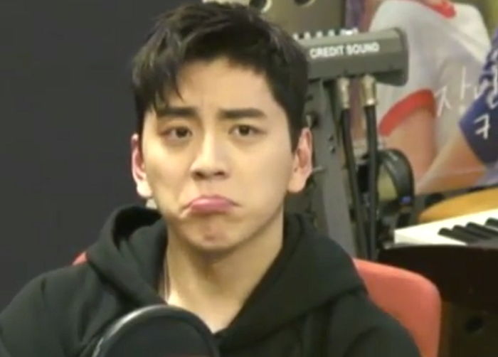 카메라 향해 ‘귀척’하며 잔망미 뽐내다가 부끄러워하는 왕대륙