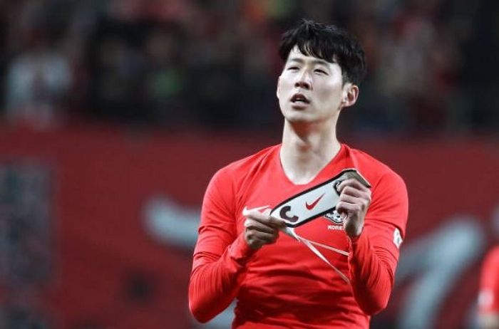 9경기만에 골 터트린 ‘캡틴’ 손흥민 “동료들 덕에 넣었는데 나만 주목받는 것 같아 미안하다”