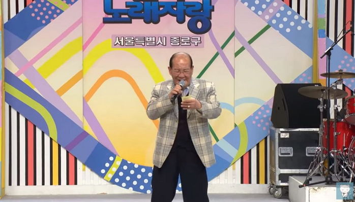 박진영 노래 ‘허니’도 완벽하게 소화한 77세 ‘미쳤어’ 할아버지