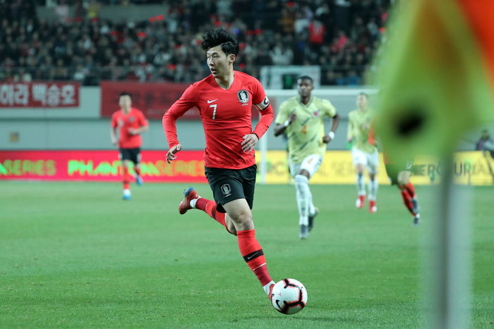 “손흥민이 열고 조현우가 닫았다” 콜롬비아 격퇴 이후 ‘미친 드립’ 터진 해축갤 근황